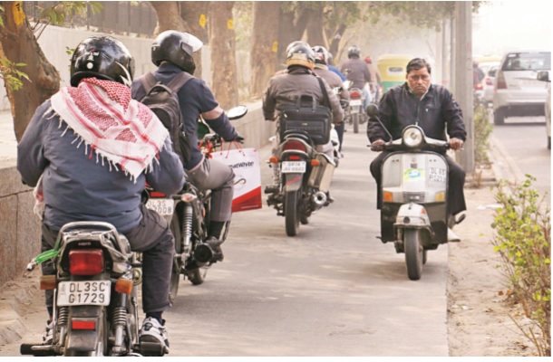 Courtesy: http://blogs.timesofindia.indiatimes.com/Swaminomics/to-ease-delhis-congestion-make-outsiders-pay/