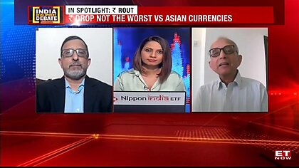 Swaminathan S. Anklesaria Aiyar discusses the weak Rupee on ET NOW